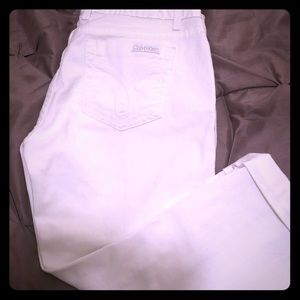 Calvin Klein white jean capris size 10 $14